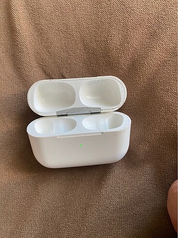 AirPods kutusu
