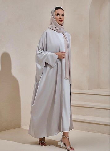 Al sheikha saten Dubai abaya