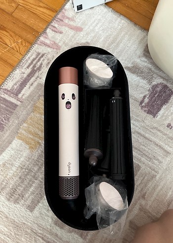 Dyson Saç Şekillendirici Set rose gold
