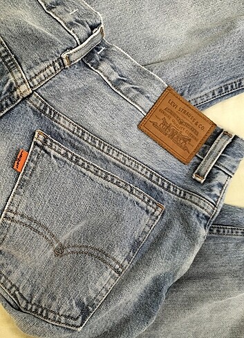 Levi's highrise jean