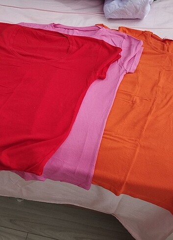 3 adet body t-shirt 