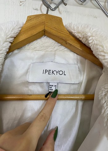 İpekyol Beyaz Fermuarlı Kadın Mont - Görsel 3