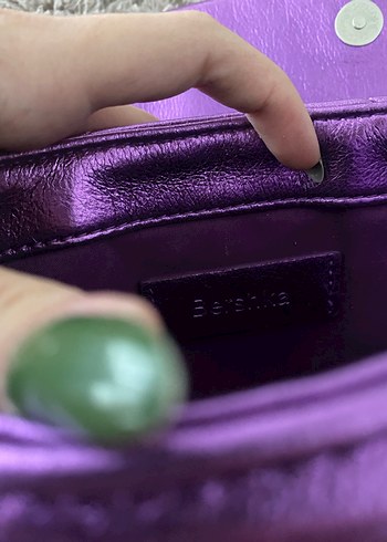 BERSHKA parlak çanta - Görsel 4