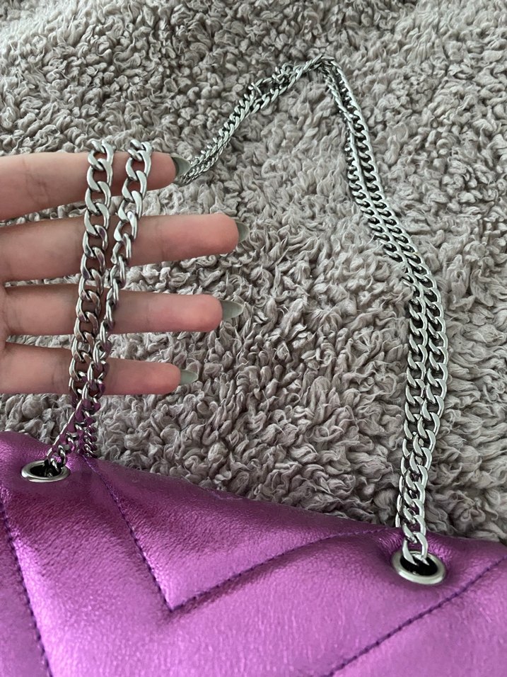 BERSHKA parlak çanta - Görsel 3