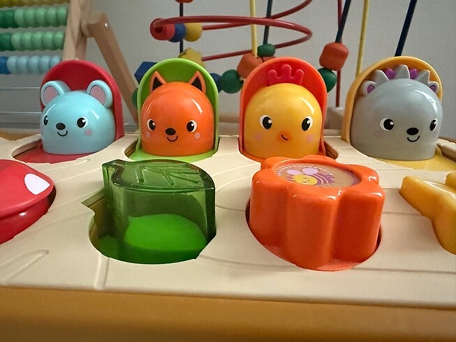 Fisher Price Fisher-Price Süprizli Arkadaşlar Aktivite Oyuncağı