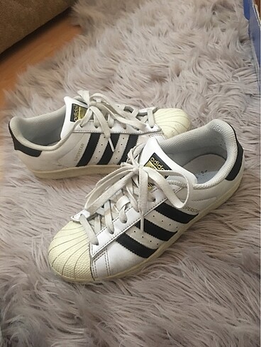 Adidas Superstar