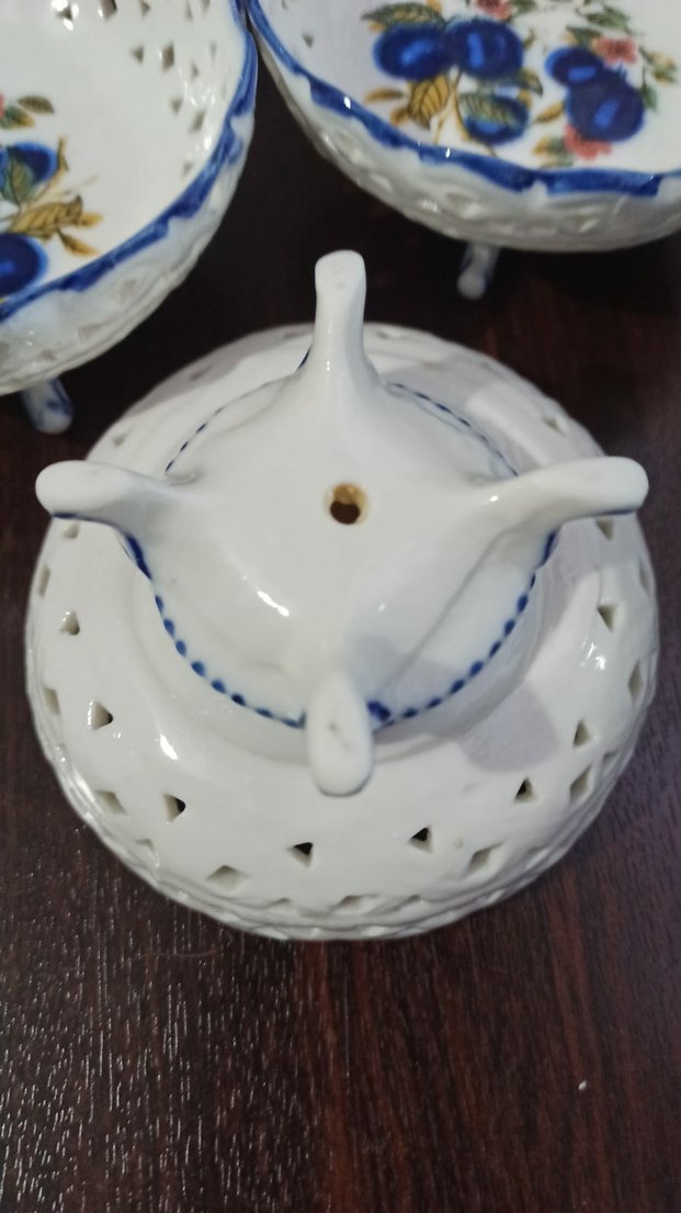 Mavi Çiçek Desenli Delikli sunumluk - Görsel 3