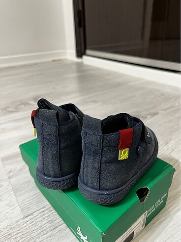 23 Beden Benetton çocuk botu