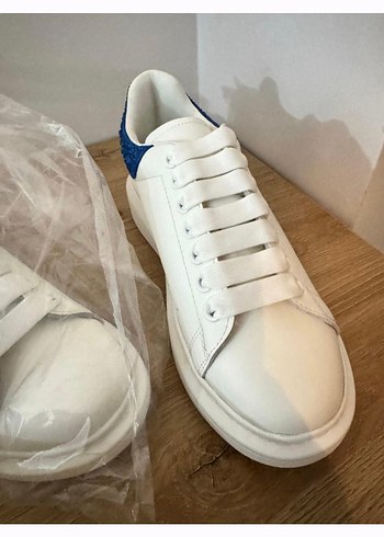Alexander McQueen Beyaz Kadın Spor Ayakkabısı - Görsel 3