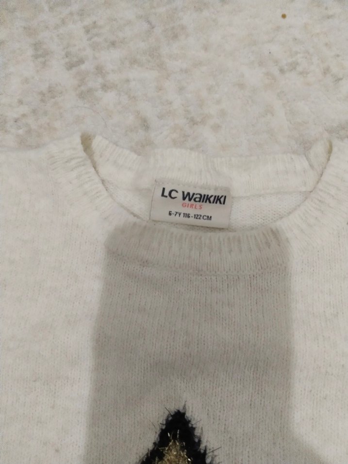 Nakışlı Yıldız Detaylı Beyaz Triko Kazak - Görsel 2