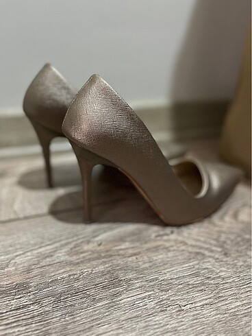 36 Beden Stiletto