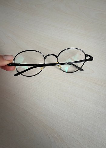 Guess Şeffaf Camlı Minimalist Kadın Gözlüğü - Görsel 3