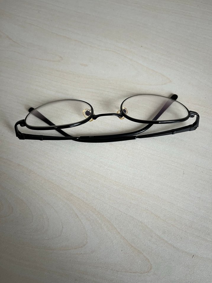 Guess Şeffaf Camlı Minimalist Kadın Gözlüğü - Görsel 2