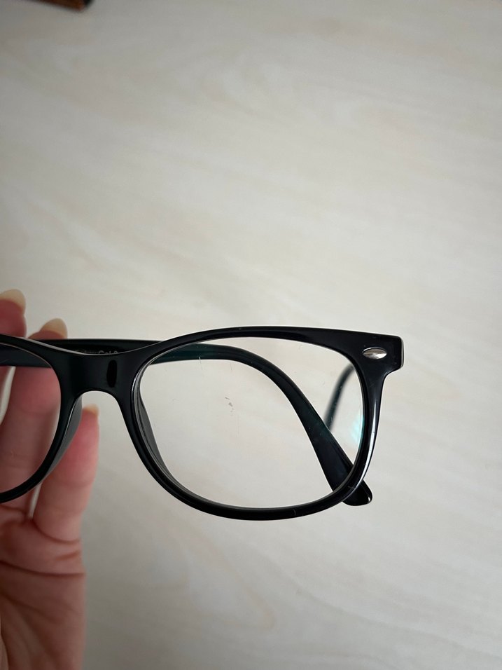 Guess Şeffaf Siyah Minimalist Kadın Gözlüğü - Görsel 5