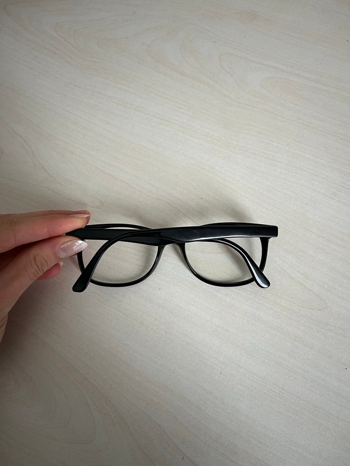 Guess Şeffaf Siyah Minimalist Kadın Gözlüğü - Görsel 2