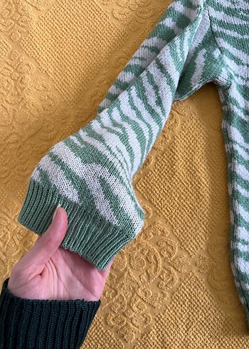 Zara Yeşil Zebra Desenli Kadın Triko Kazak - Görsel 4