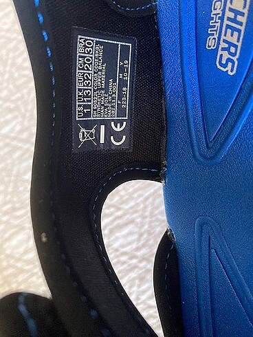 32 Beden mavi Renk 32 no Skechers ışıklı hiç kullanılmamış sandalet