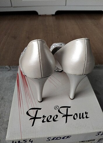 Topuklu ayakkabı - Görsel 3