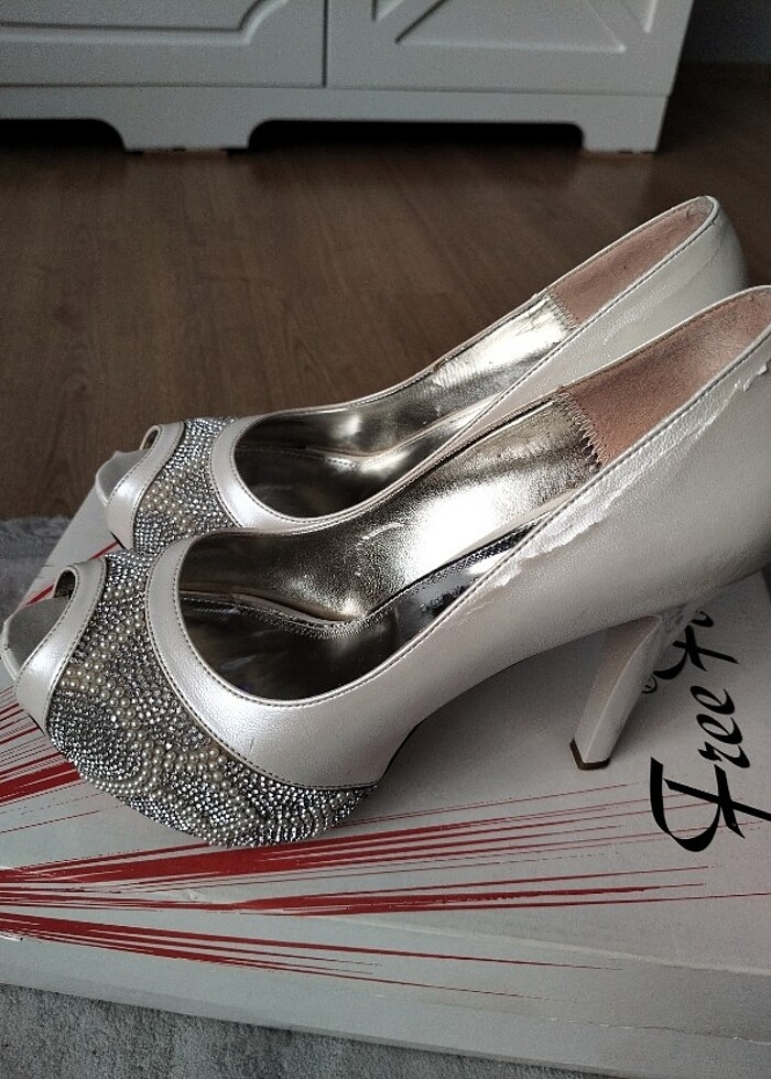 Topuklu ayakkabı - Görsel 2