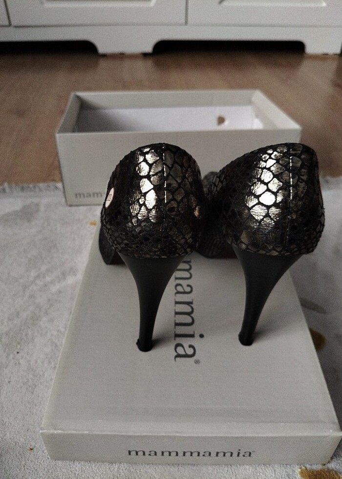 Topuklu ayakkabı - Görsel 2