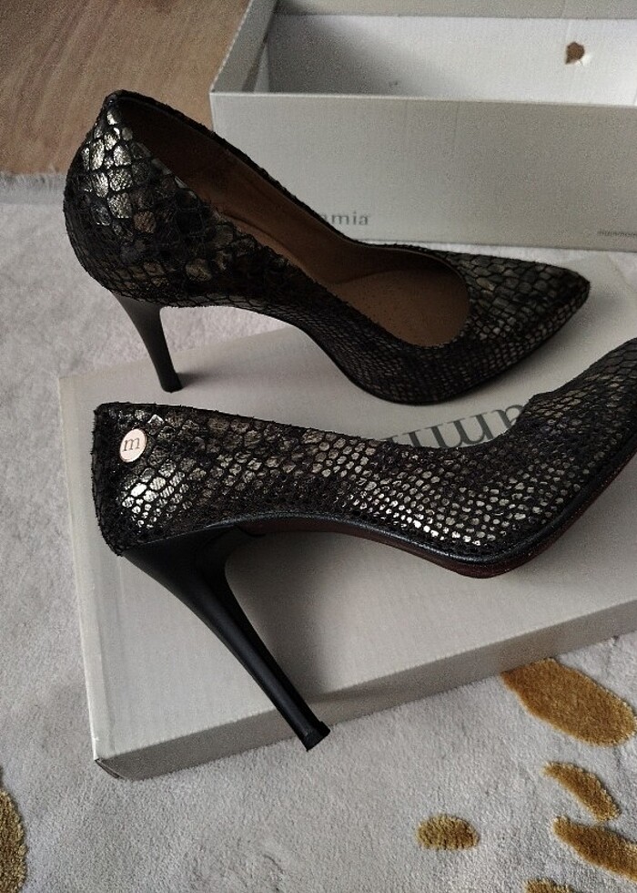 Topuklu ayakkabı - Görsel 4