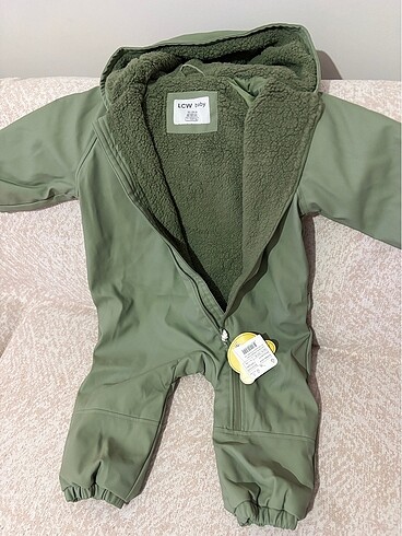 LC Waikiki Astronot mont