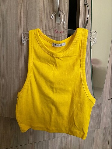 Zara crop