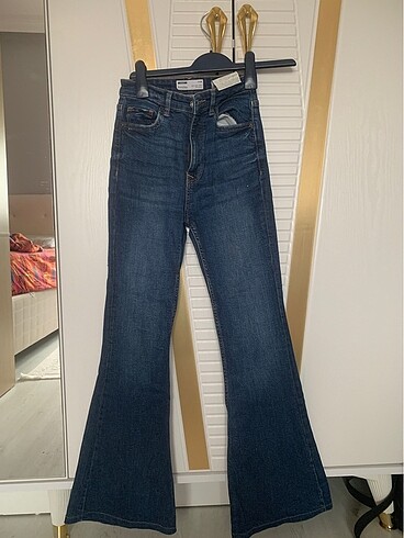 Bershka Flare Jean
