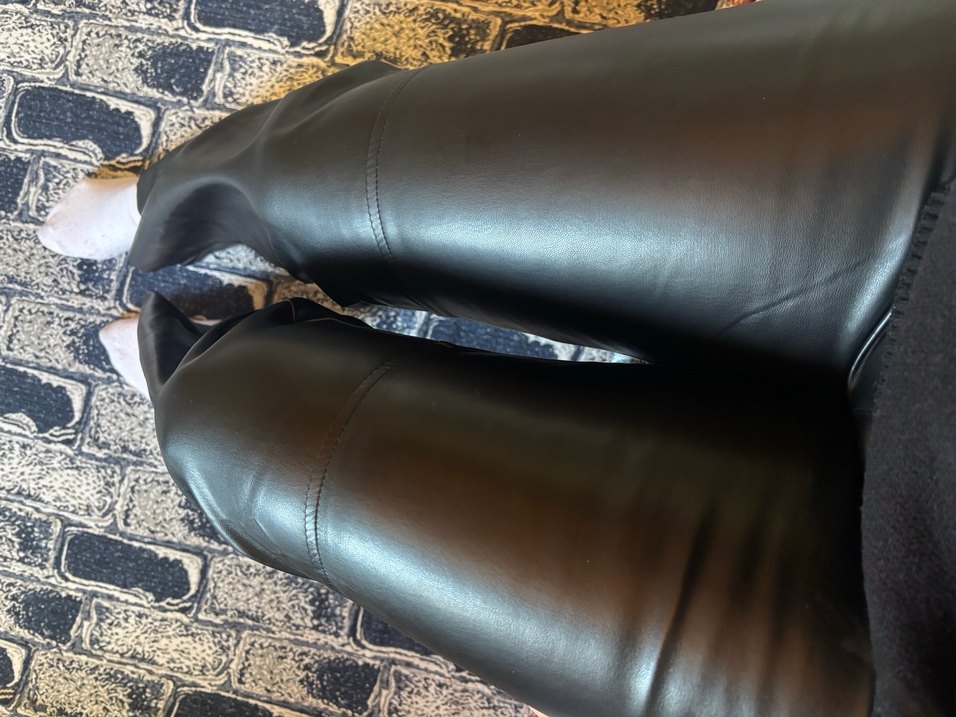 Siyah Deri Kadın Pantolon - Görsel 3