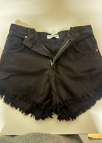 Kemerli Siyah Mini Kot Şort - Görsel 2