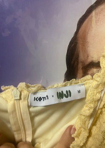 Dantel Detaylı sarı Kolsuz Midi Elbise - Görsel 3