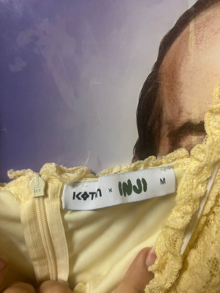 Dantel Detaylı sarı Kolsuz Midi Elbise - Görsel 3