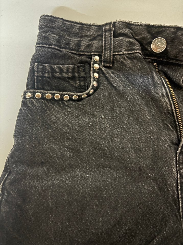 Düğmeli Siyah Mini Denim Şort - Görsel 2