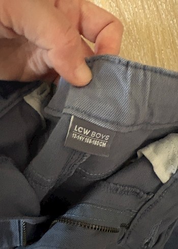 Erkek Çocuk Gri Rahat Kesim Kot Şort - Görsel 2