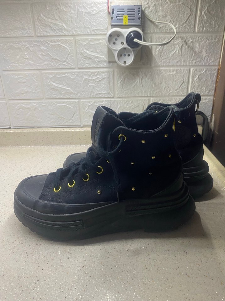 Converse Kadın Siyah Zımbalı Yüksek Taban Sneaker Spor Ayakkabı - Görsel 2