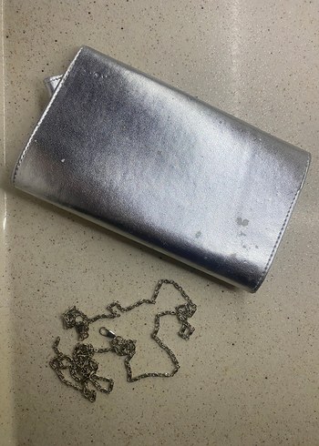 Zincir Detaylı Gri Gümüş Suni Deri Kadın Clutch Çanta - Görsel 2