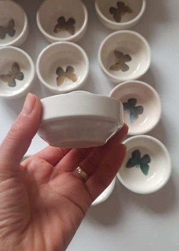 Beyaz Kelebek Desenli Seramik Kaseler 12 adet - Görsel 4