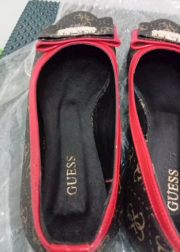 38 Beden Guess Kırmızı Baskılı Dolgu Topuklu Kadın Babet