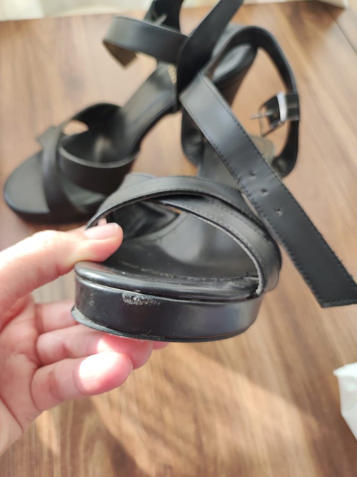 Kadın Siyah Parlak Platform Topuklu Sandalet - Görsel 3