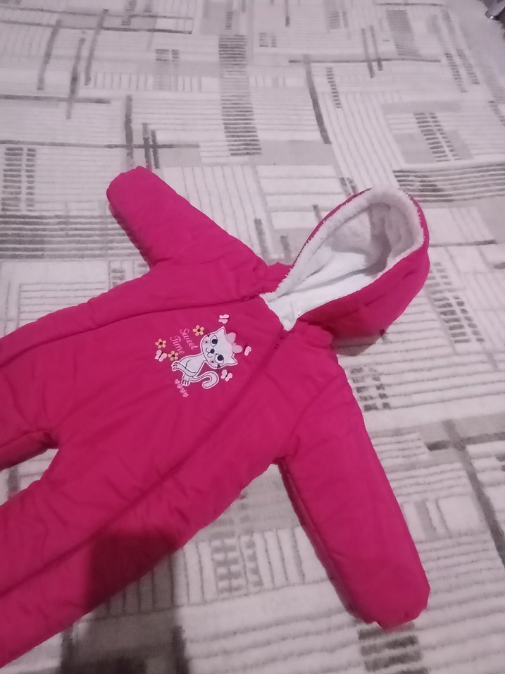 Kapüşonlu Pembe Kız Bebek Tulum - Görsel 2