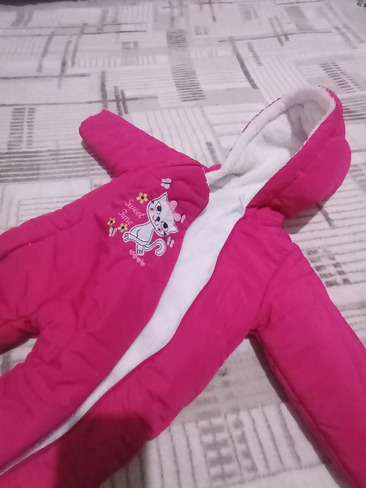 Kapüşonlu Pembe Kız Bebek Tulum - Görsel 3