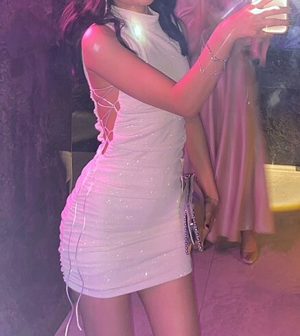 Beyaz simli kısa bağlama detaylı elbise holly lolly