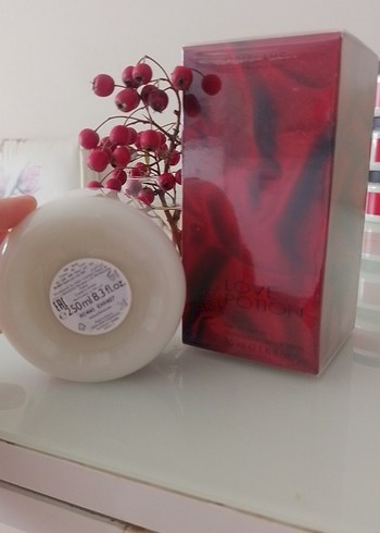 Beden Love Potion Kadın Parfümü 50 ml set fiyatı