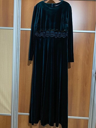 Puane Kadife elbise