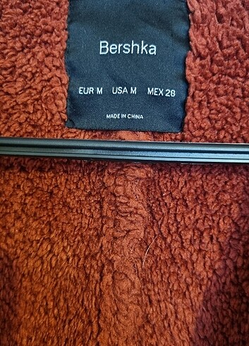 m Beden Bershka mont