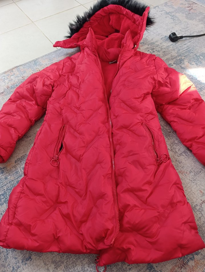 Çocuk Kırmızı Kürklü Kışlık Mont - Görsel 3