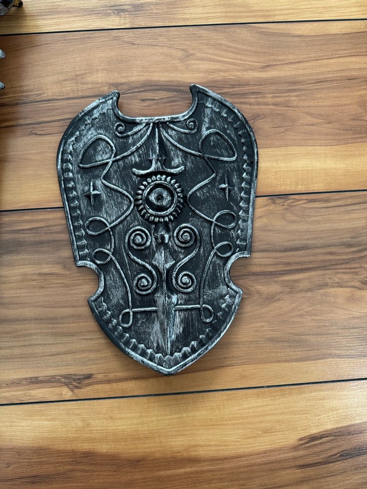 Desenli Metal Kılıç ve Kalkan Seti - Görsel 2