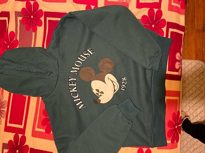 s Beden Mickey Mouse sweetshirt