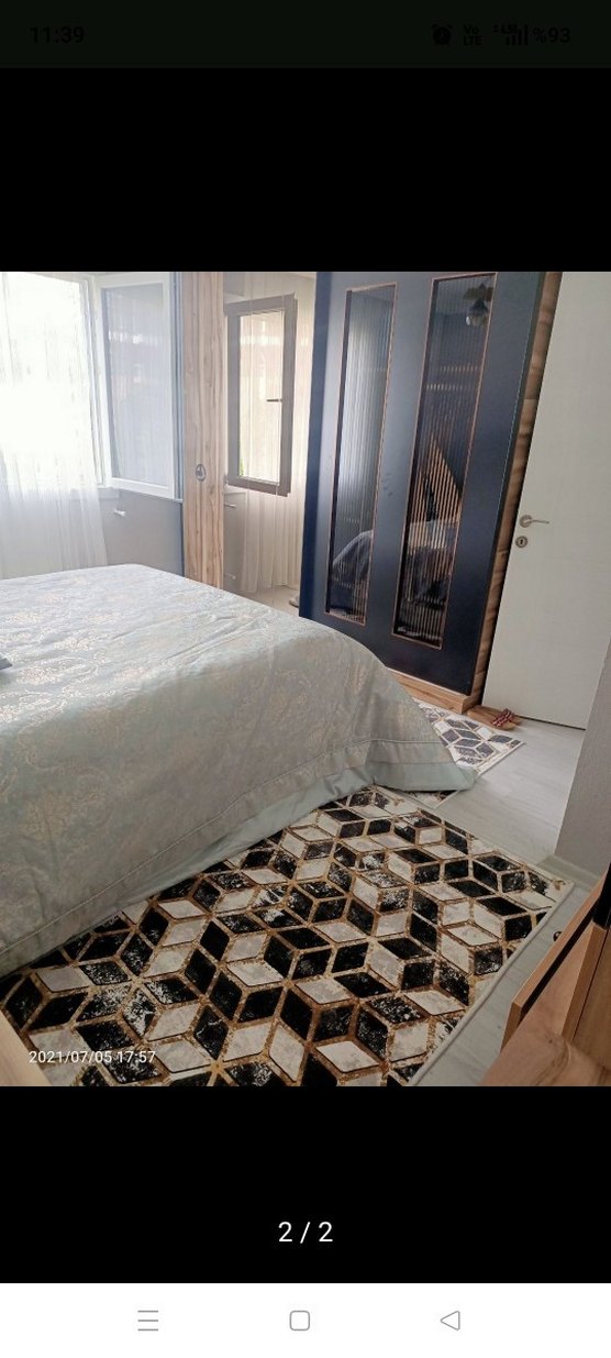 Gri İşlemeli Beyaz Yatak Örtüsü - Görsel 2