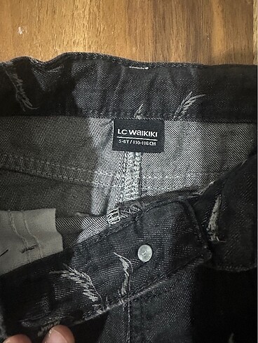 LC Waikiki LCW kot şort siyah